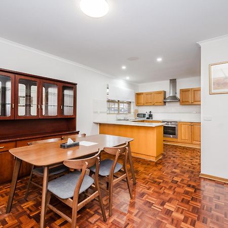 Yarra Valley Motel Лилидейл Экстерьер фото